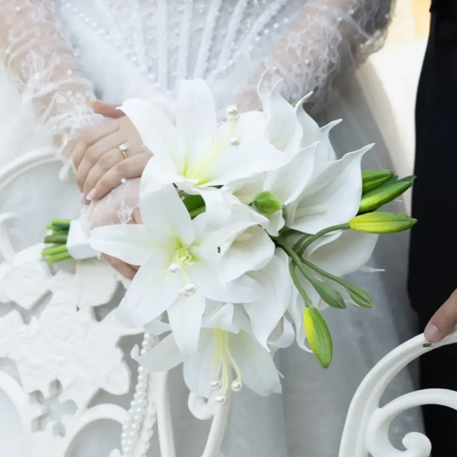 Lilyum ve Gala Gelin Buketi (Nikah Çiçeği)