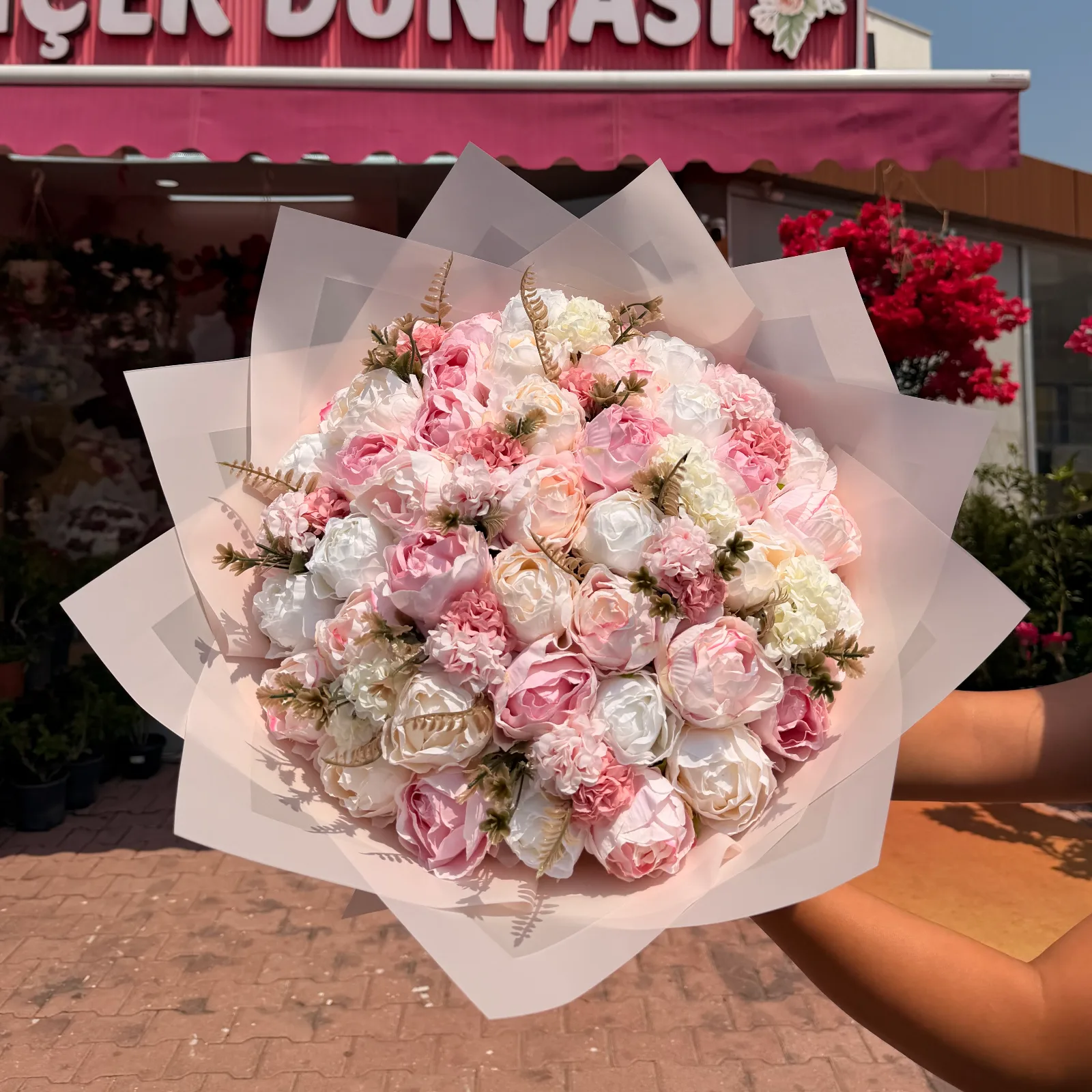 Soft Pembe Şakayık İsteme Çiçeği